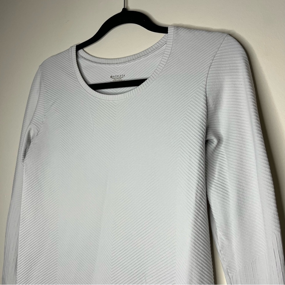 ATHLETA Chevron Textured Warm Atheleisure Base Layer Longsleeve Top Shirt - Picture 2 of 7